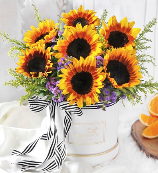 Sunflower Floral Box Arrangement ⭐